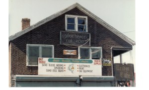 Bait and Booze: The old Bridge Cafe, 1988. I did my underaged drinking there, but don't blame the owners. My fake ID was excellent. ©narrowbackslacker